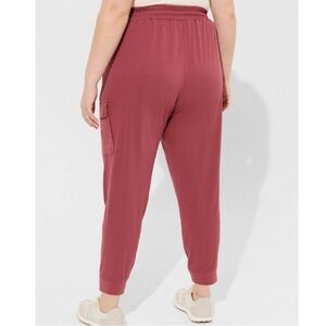 💫3/$20 Torrid relaxed joggers